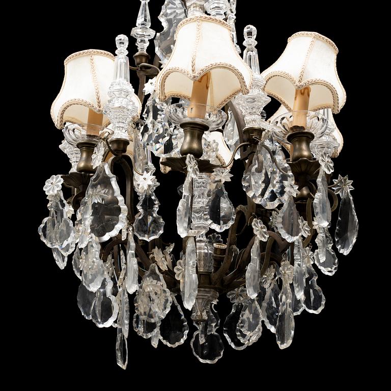 A Baroque style chandelier, mid 20th Century.