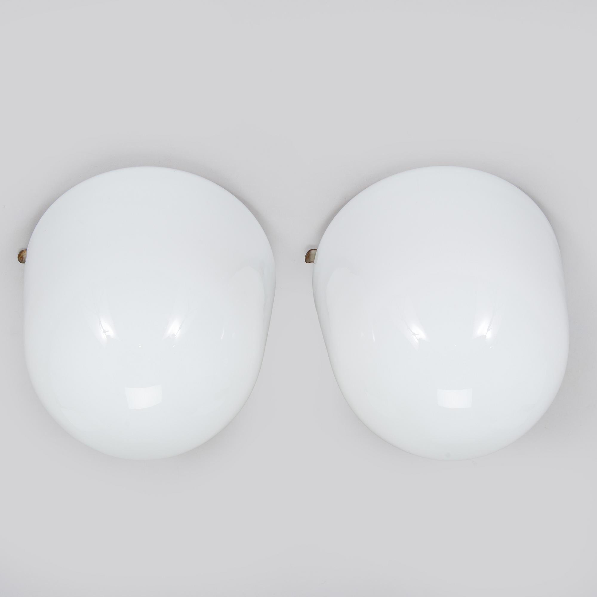 Paavo Tynell, a pair of mid-20th-century '80112-30' ceiling lights for Idman.