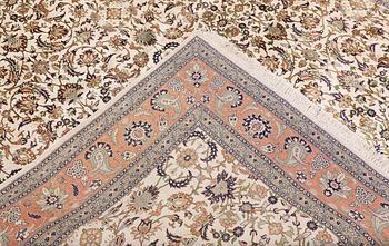 Carpet, Silk Kashmir, 337 x 242 cm.
