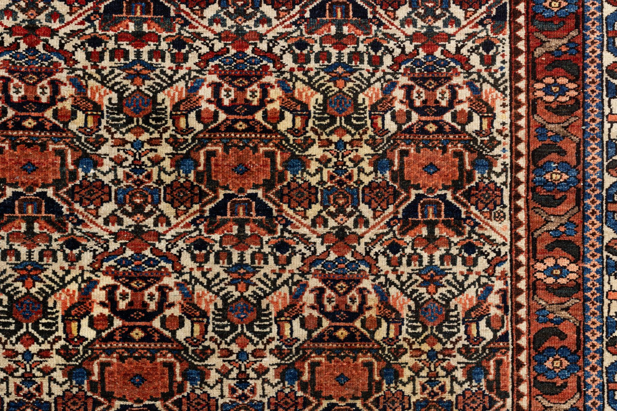 Carpet, Abadeh, antique, ca 220 x 145 cm.