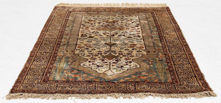 A silk Kayseri, c. 176 x 117 cm.