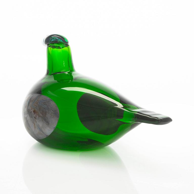 Oiva Toikka, An annual bird and egg 'Lakla', signed O. Toikka Iittala 2015.