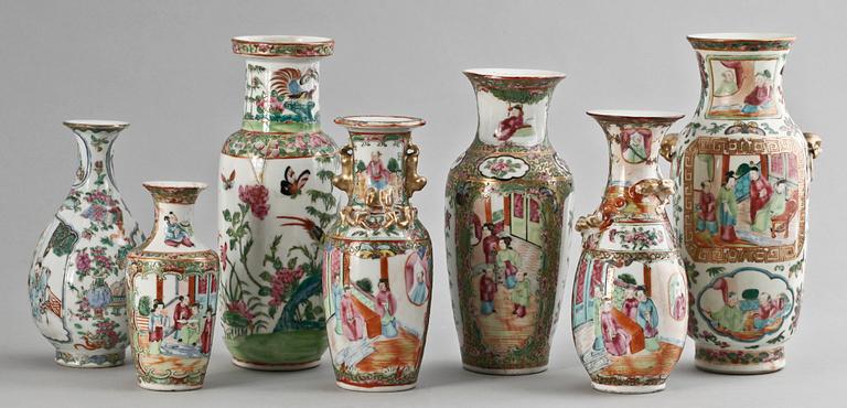 VASER, 7 st olika, porslin, Kanton, Kina 1800-tal.