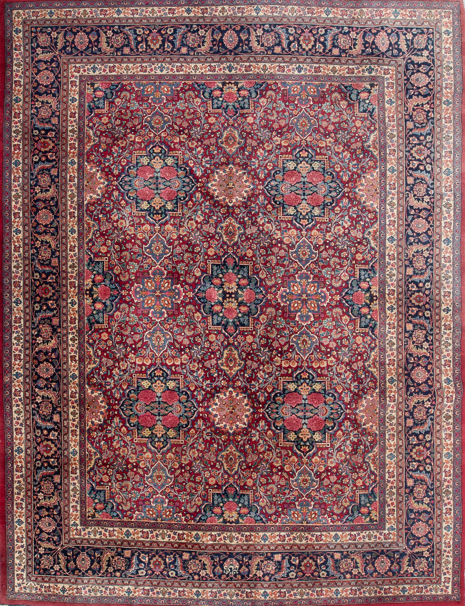 Matta, semiantik Meshed, Östra Persien, signerad Ghazi Khan 410 x 310 cm.