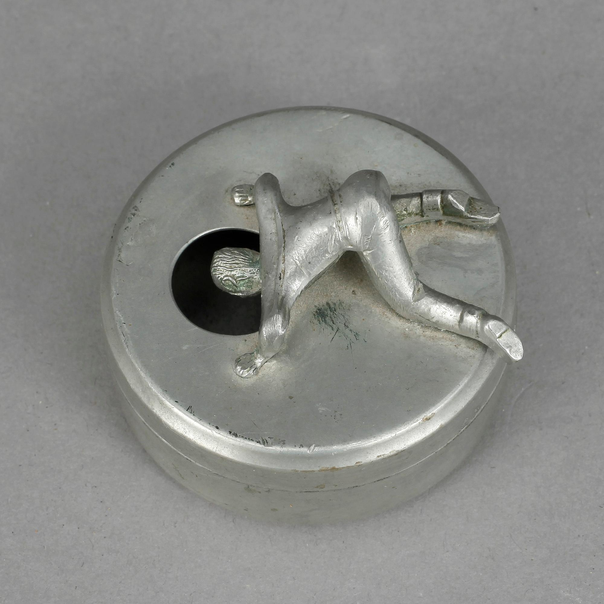 MANSCHETTKNAPPSASK, tenn, Widerholm & Dahlberg, Eskilstuna. 1930/40-tal.