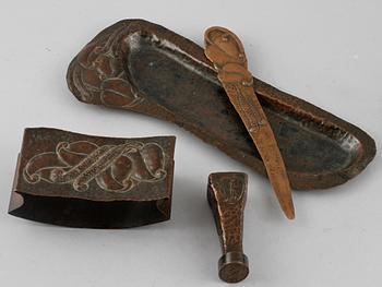 SKRIVBORDSUPPSATS, 8 delar, koppar, jugend, tidigt 1900-tal.