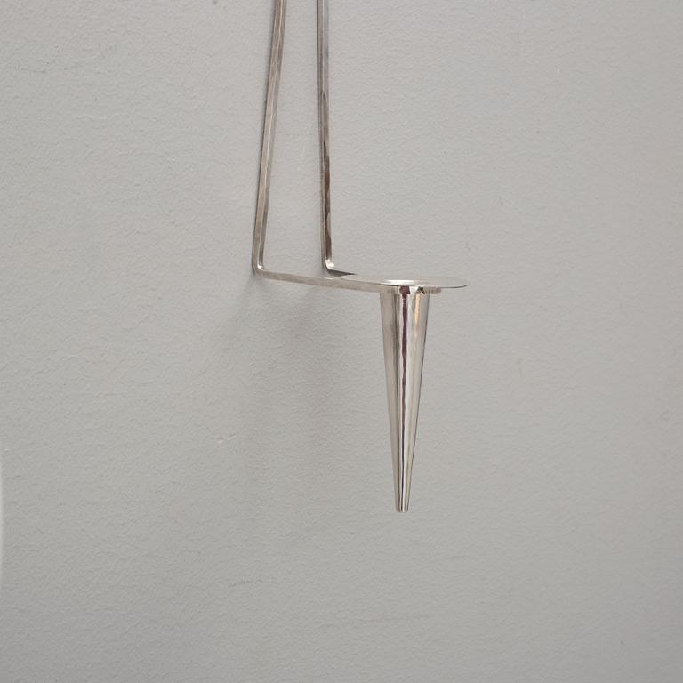 VÄGGLJUSSTAKAR, ett par. Silver. Bo Klevert. Stockholm 1991. Vikt tot 450 g.