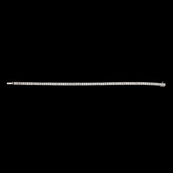 A princess cut diamond bracelet, tot. app. 7.20 cts.