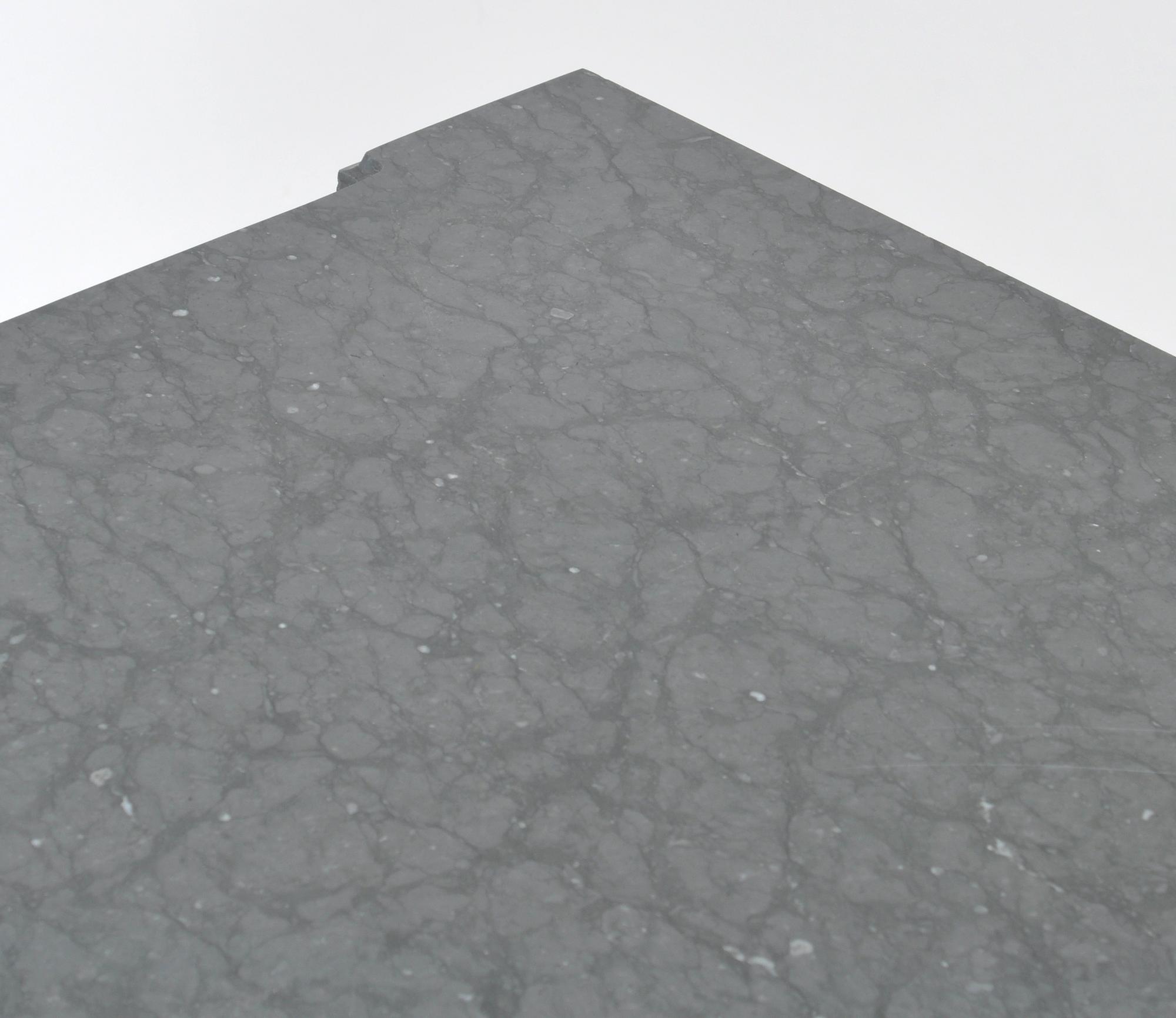 BYRÅ, gustaviansk stil, 1900-tal.