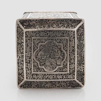 A Persian silver tea caddy, first half of the 20th century.
