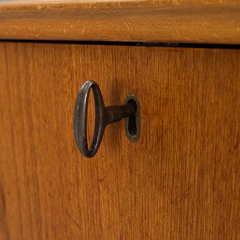 Sideboard, 1900-talets mitt.