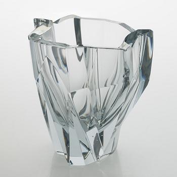 Tapio Wirkkala, vas, "Isberg", signerad Tapio Wirkkala 3825.