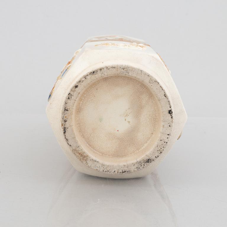 A Satsuma-ware porcelain vase, Japan, Meiji (1868-1912).