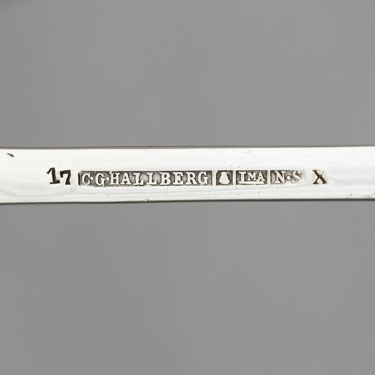 A Swedish 156 piece silver table-cutlery with wood box, mark of company Nordiska Kompaniet, Stockholm 1917.