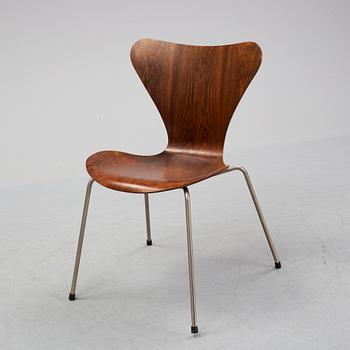 Arne Jacobsen, a rosewood 'Series 7' chair, Fritz Hansen, Denmark, 1950's/60's.