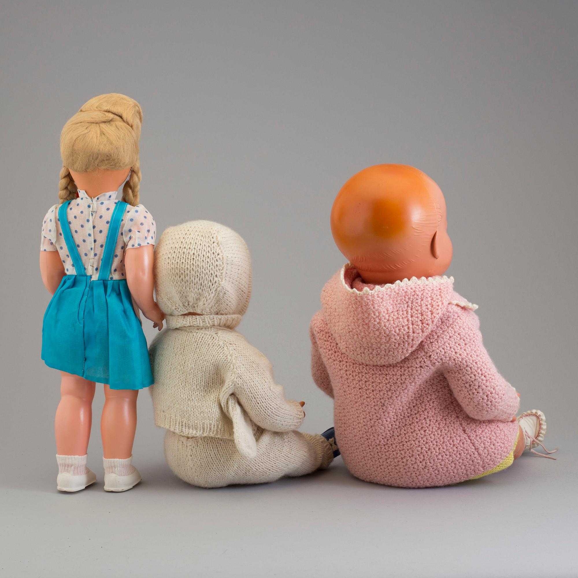 A set of three dolls, 20th century.