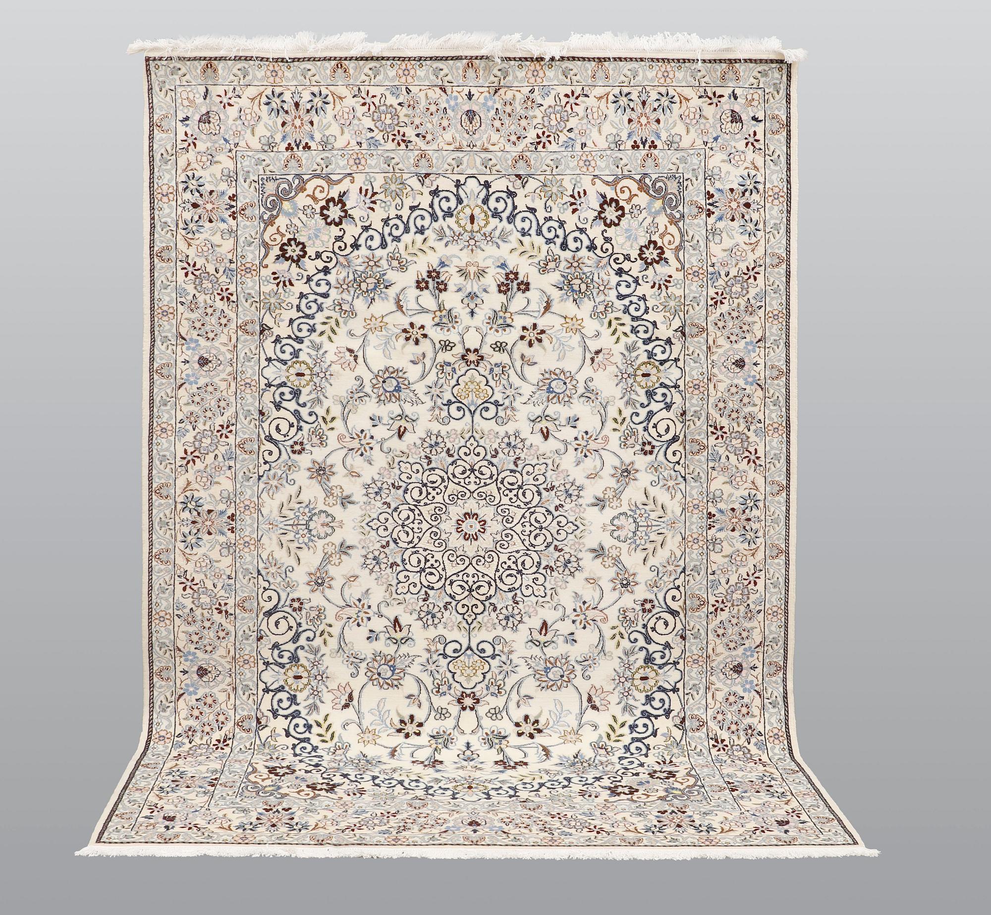 Matta, Nain part silk s.k 9LAA, ca   260 x 175 cm.