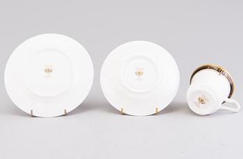 A Japanese 84-pcs Noritake porcelain coffee set and dinnerware from the end of the 20th Century.