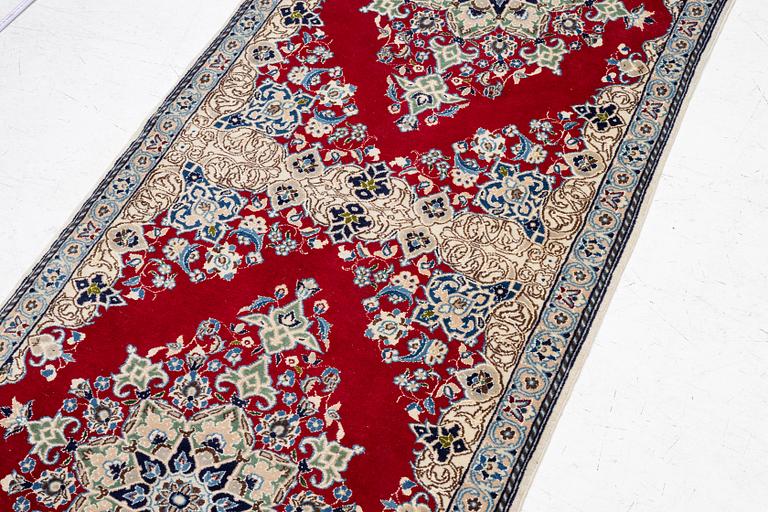 Matta, orientalisk, silkeinslag, 250 x 87 cm.