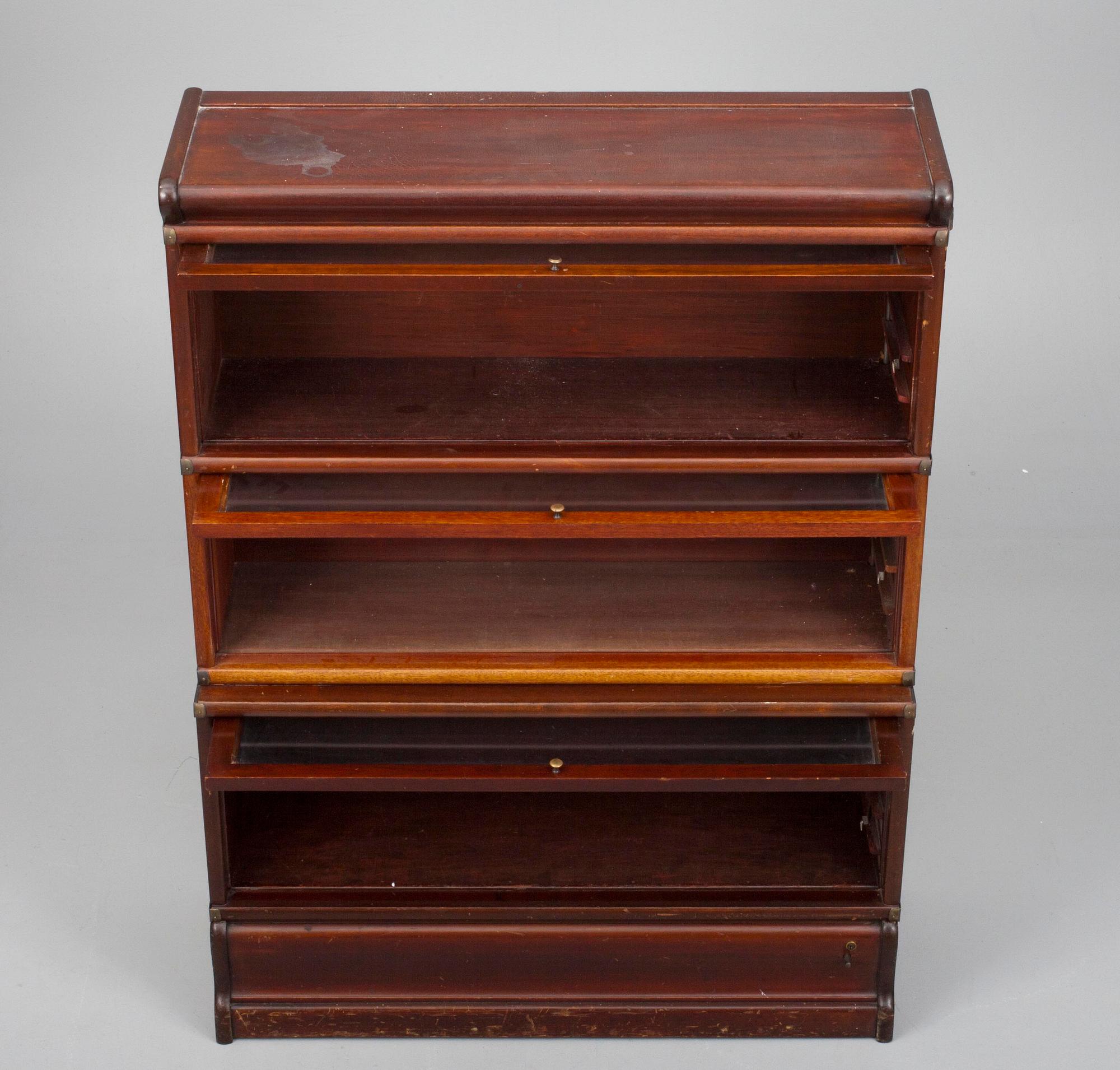 BOKHYLLA, 1900-talets början.