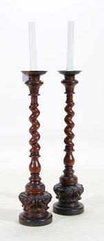 GOLVLJUSSTAKAR, ett par, trä, 1900-tal.