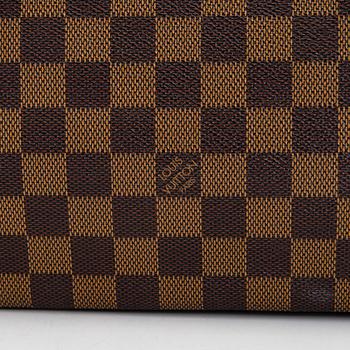Louis Vuitton, a Damier Ebene 'Chelsea' Bag.