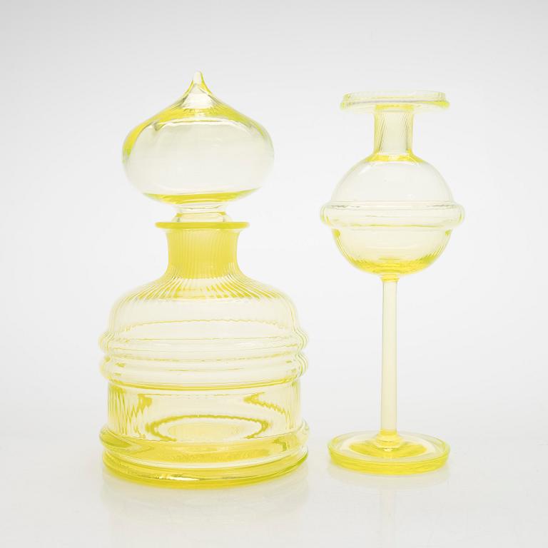 Nanny Still, a 57-piece 'Sultan' glassware for Riihimäen Lasi OY. In produktion 1967-1969.