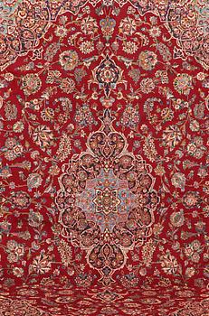 A carpet, Kashan, ca 424 x 308 cm.