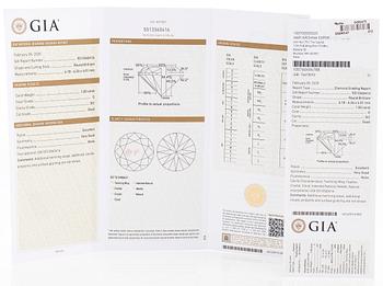 Sormus, 18K kultaa timanteilla. GIA-todistus.