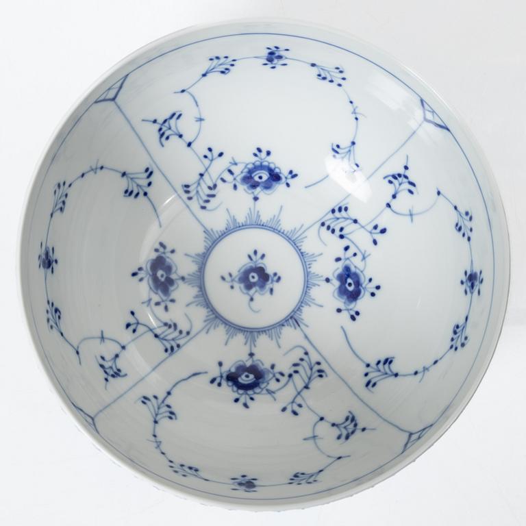 Royal Copenhagen, seven service pieces, 'Blue Fluted', Denmark.