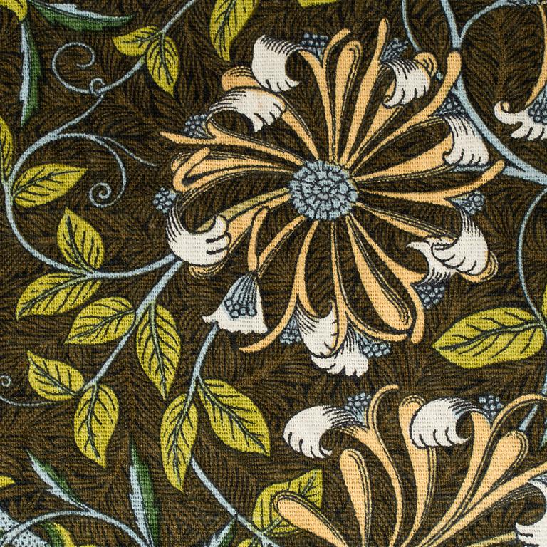 Curtains and tablecloth, including William Morris 'Honeysuckle and Tulip' and 'Chrysanthemum', 20th Century.