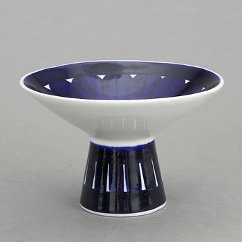 SERVISDELAR, 3 delar, "Valencia" design Ulla Procopé, Arabia 1900-talets senare hälft.