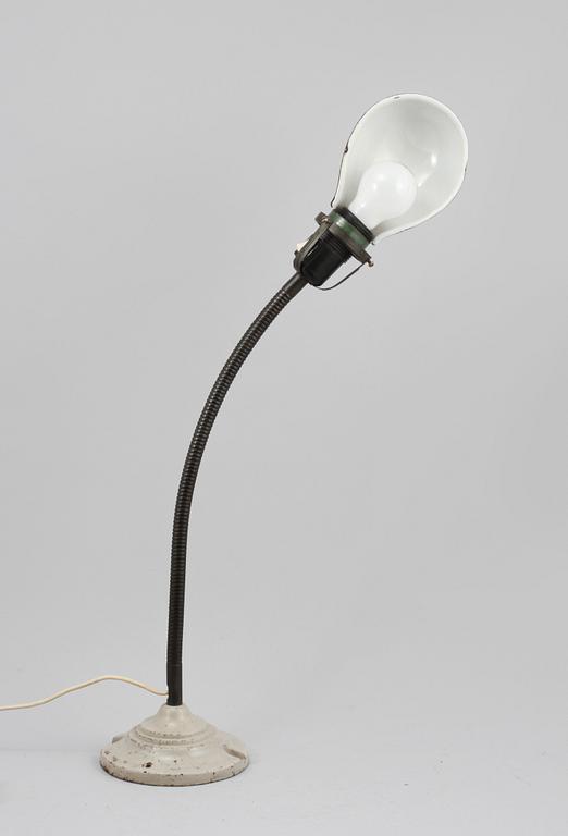 SKRIVBORDSLAMPA, industri, 1900-tal.