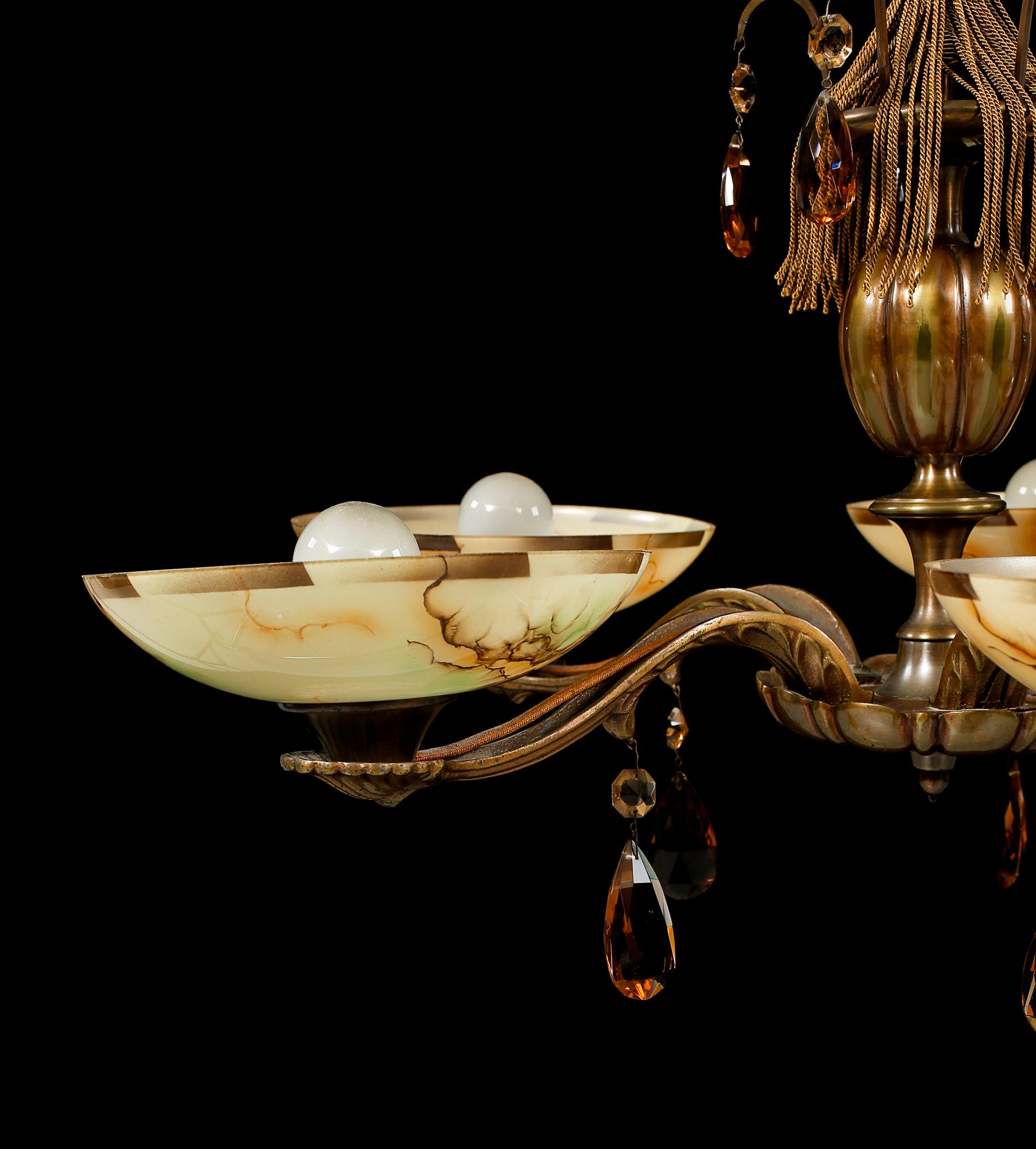 TAKLAMPA, 1900-talets första hälft, höjd ca 55 cm.