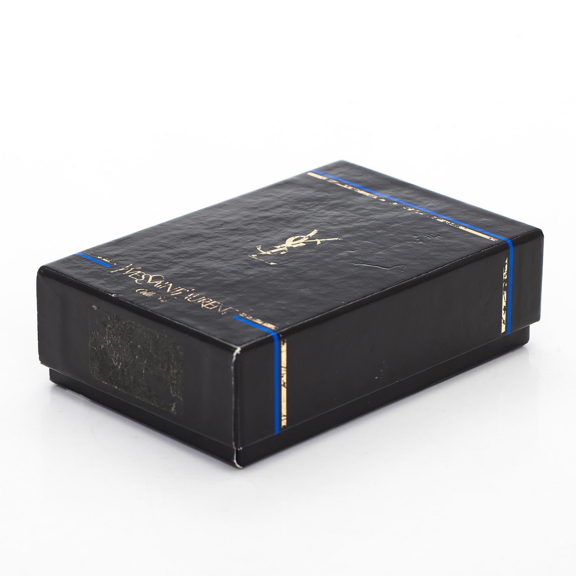 Yves Saint Laurent, korvakorut, pari.