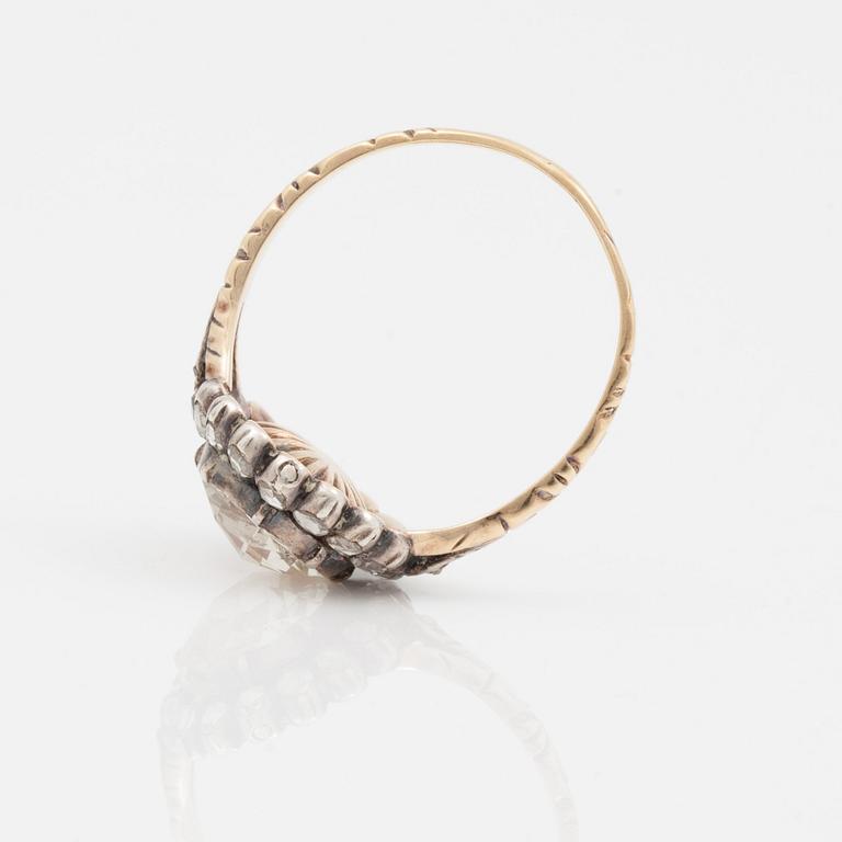 RING med rosenslipade diamanter. Troligen sent 1700-tal.