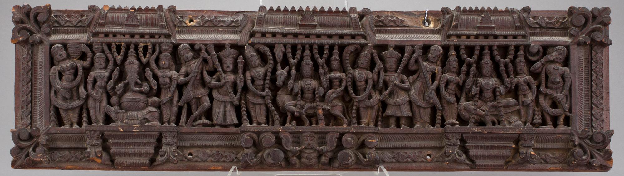 RELIEF. trä, Indien, 1900-talets första hälft.