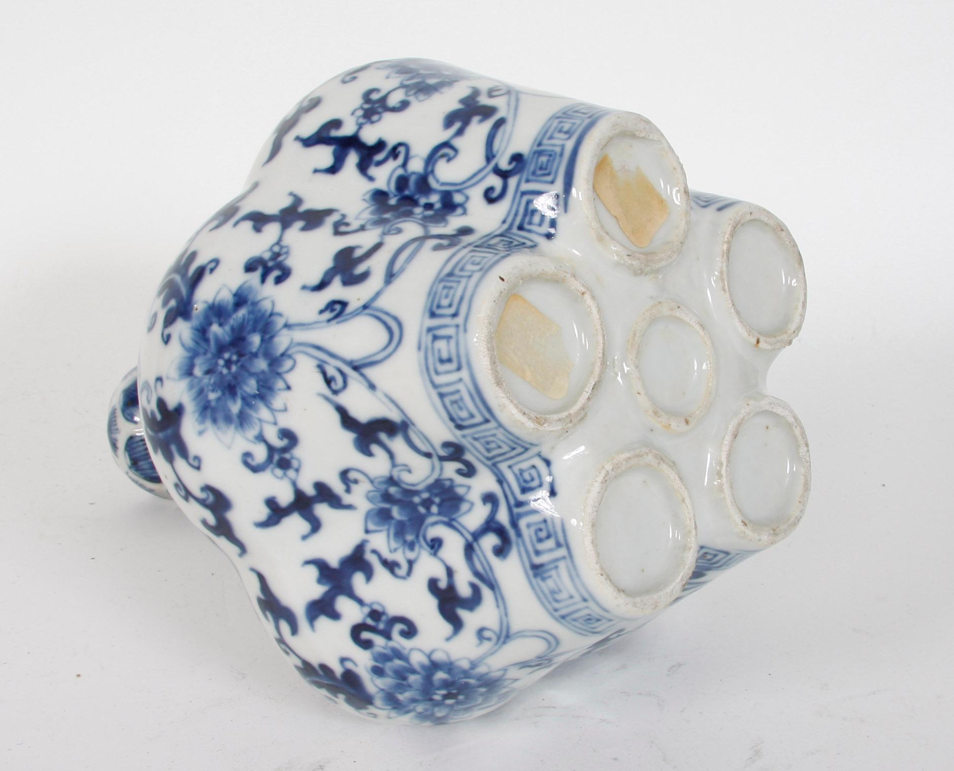 TULPANVAS, porslin, Kina, 1800-tal.