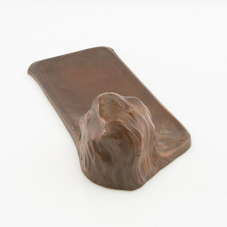 Videpoche Jugend 1910s/1920s copper-patinated bronze model no. 3984.