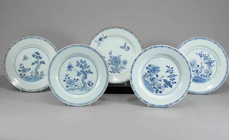 TALLRIKAR, 12 st, porslin, Kina, 1700-tal.