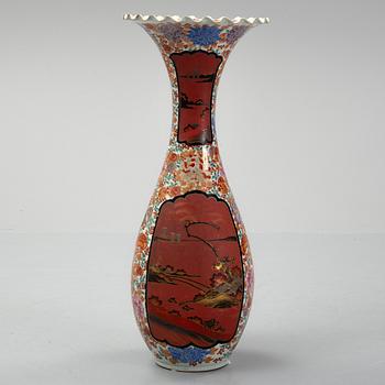 A large imari floor vase, Japan, Meiji.