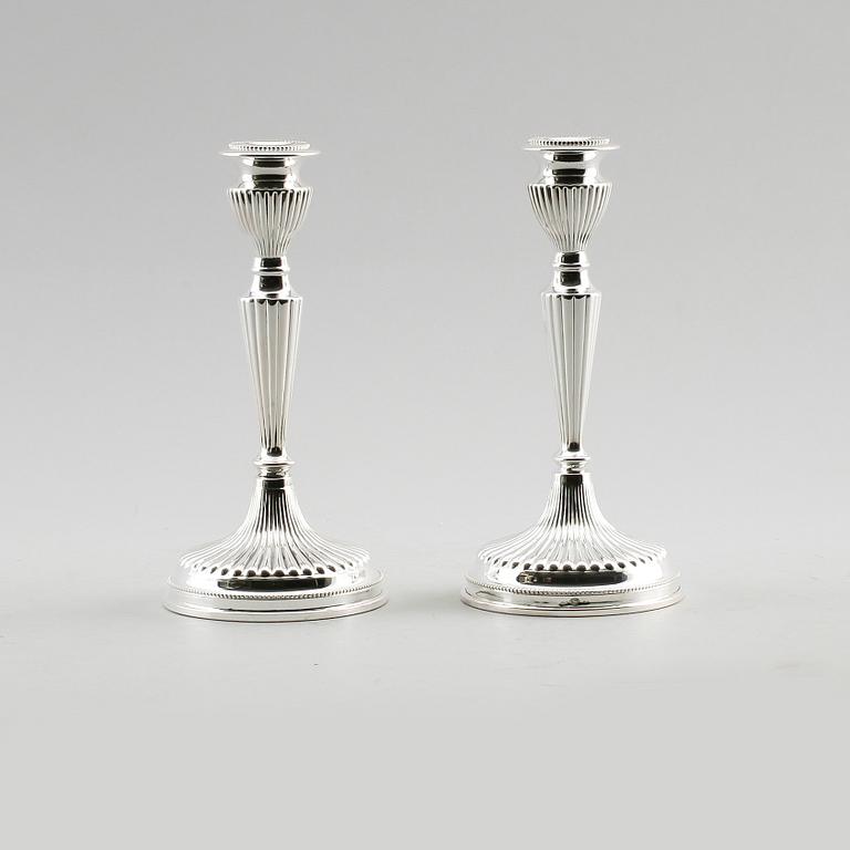 LJUSSTAKAR, 1 par, silver, Finland, 1900-talets första hälft.