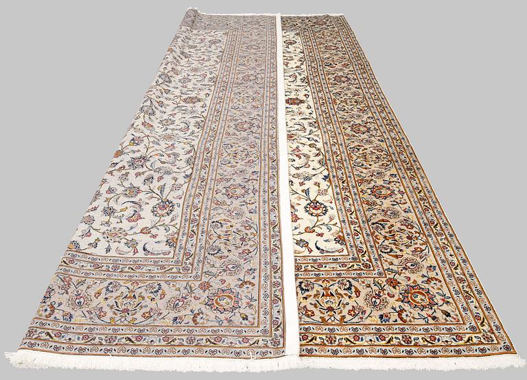 A carpet, Kashan, 362 x 245 cm.
