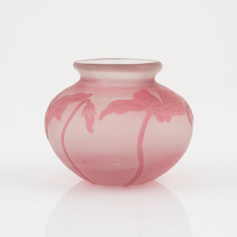 Karl Lindeberg, an Art Nouveau cameo glass vase, Kosta, Sweden, early 20th Century.