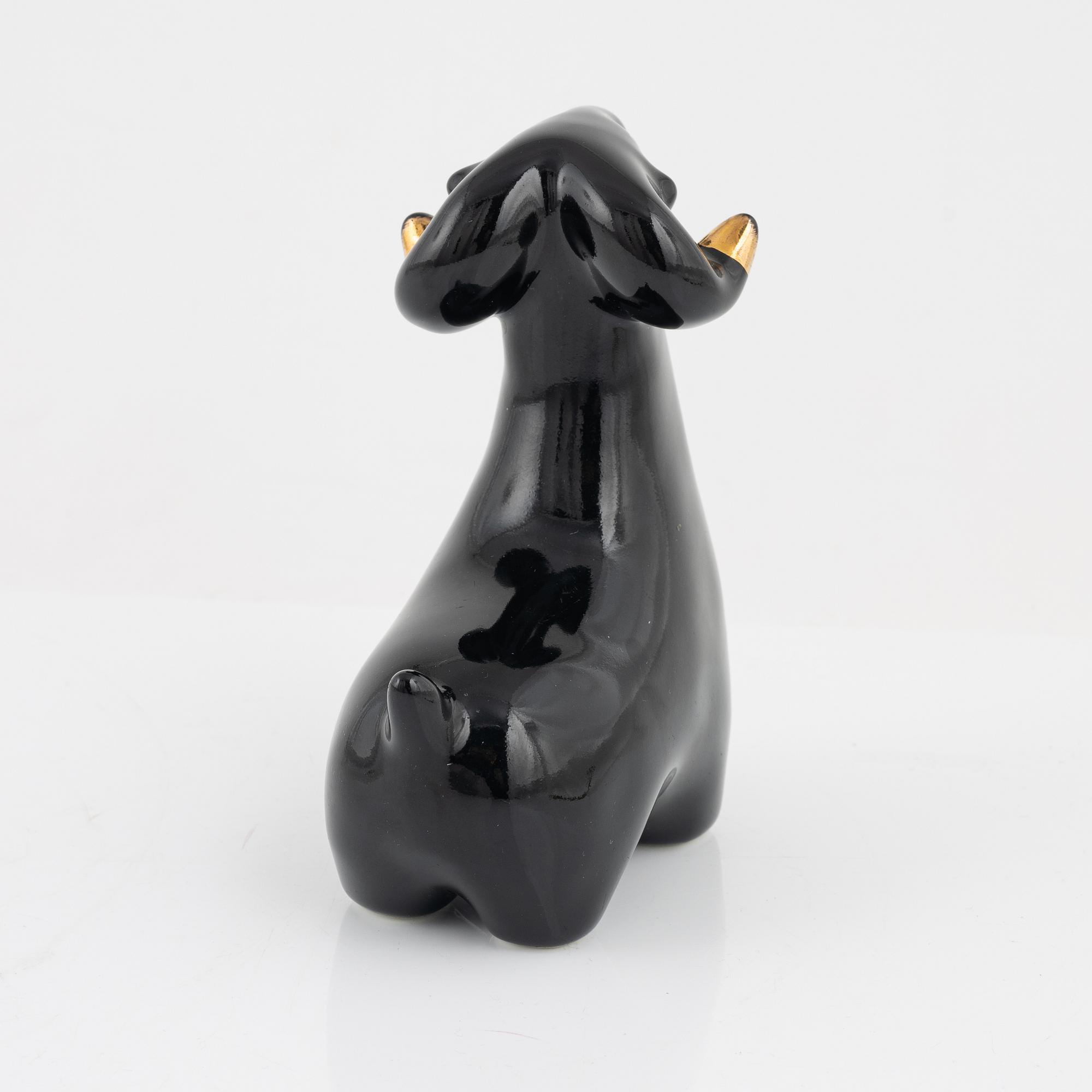 Taisto Kaasinen, a porcelaine figurine, Arabia, Finland.