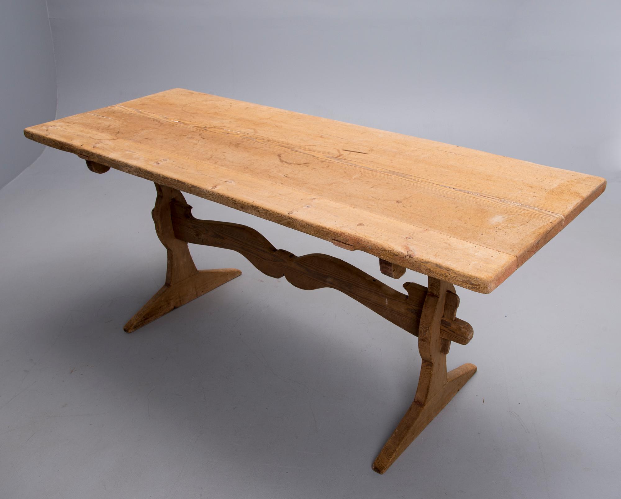 BOCKBORD, daterat 1815, bär monogram IT W.