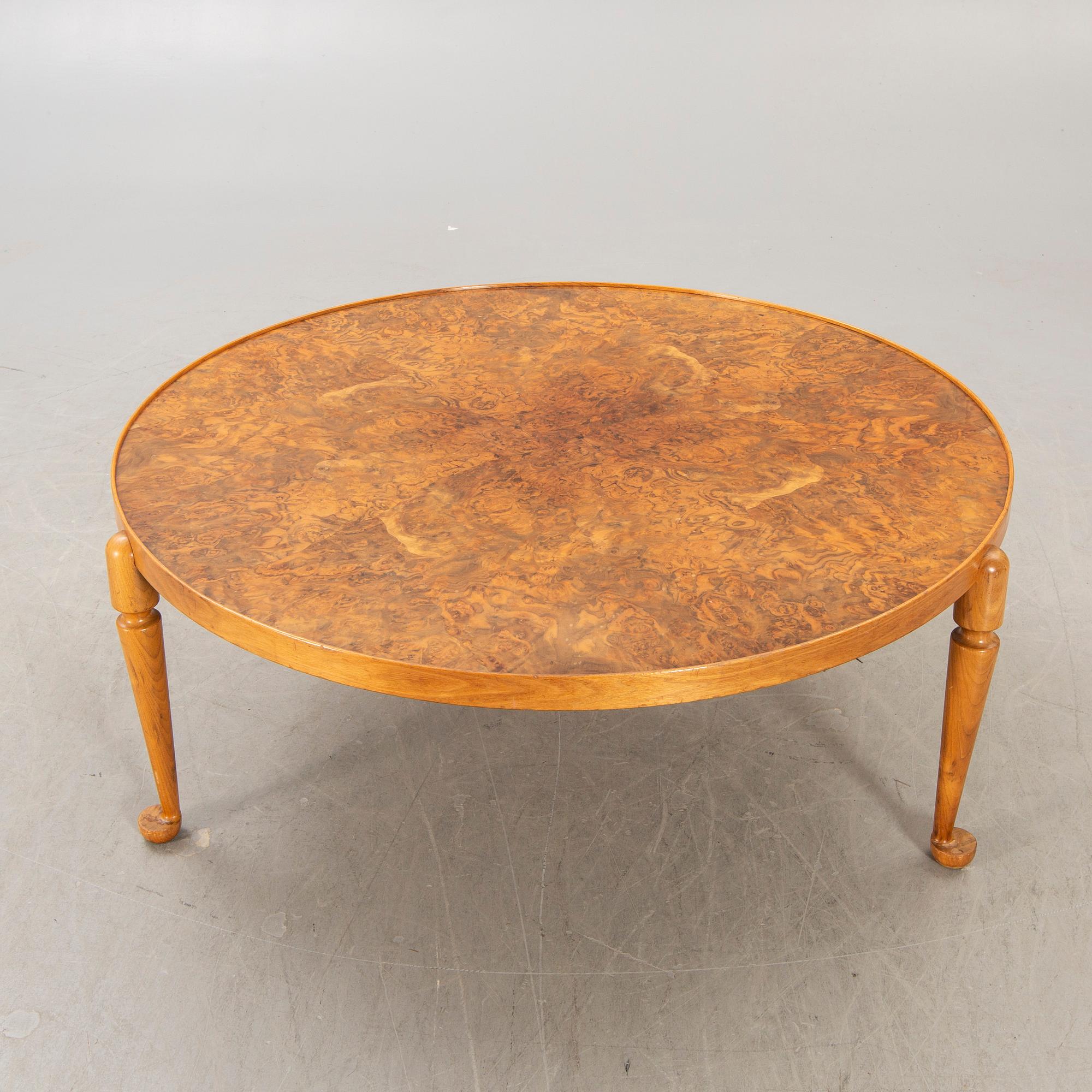 Josef Frank, soffbord modell 2139 för Firma Svenskt Tenn 1900-talets andra hälft.
