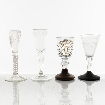 Spetsglas, fyra stycken, delvis Sverige, 1700-tal.