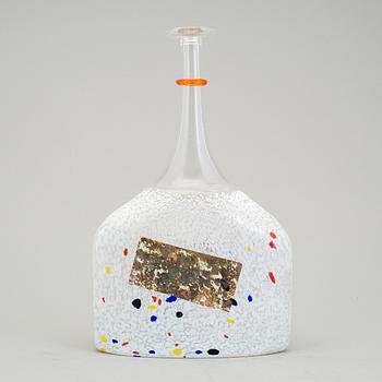 BERTIL VALLIEN, flaska i glas, "Satellite", Kosta Boda, 1980-/90-tal.