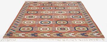 Märta Måås-Fjetterström, a 'Röda Åttan', flat weave, c. 285 x 215 cm, signed AB MMF.